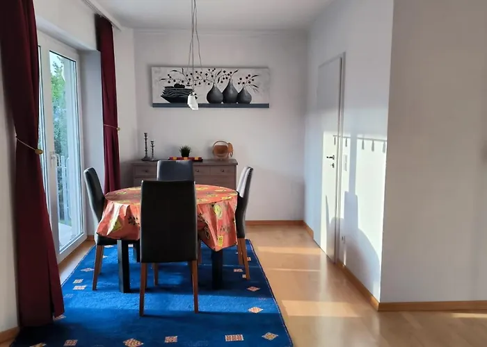 Spacious Naehe Kob Uni